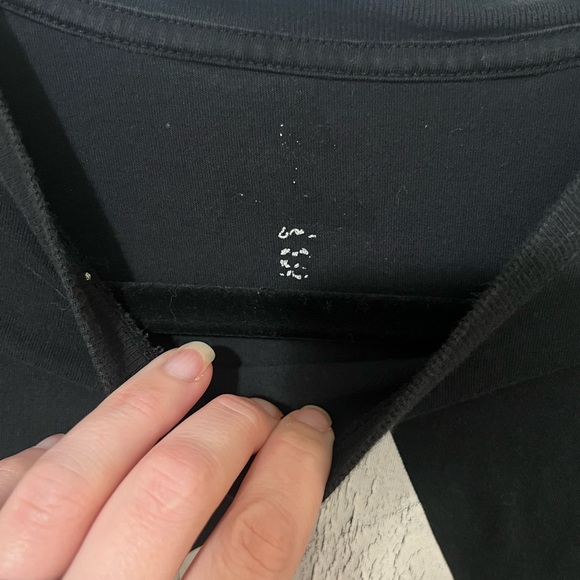 Adidas Tee Shirt, Black, Large, tag is worn - Picture 3 of 3